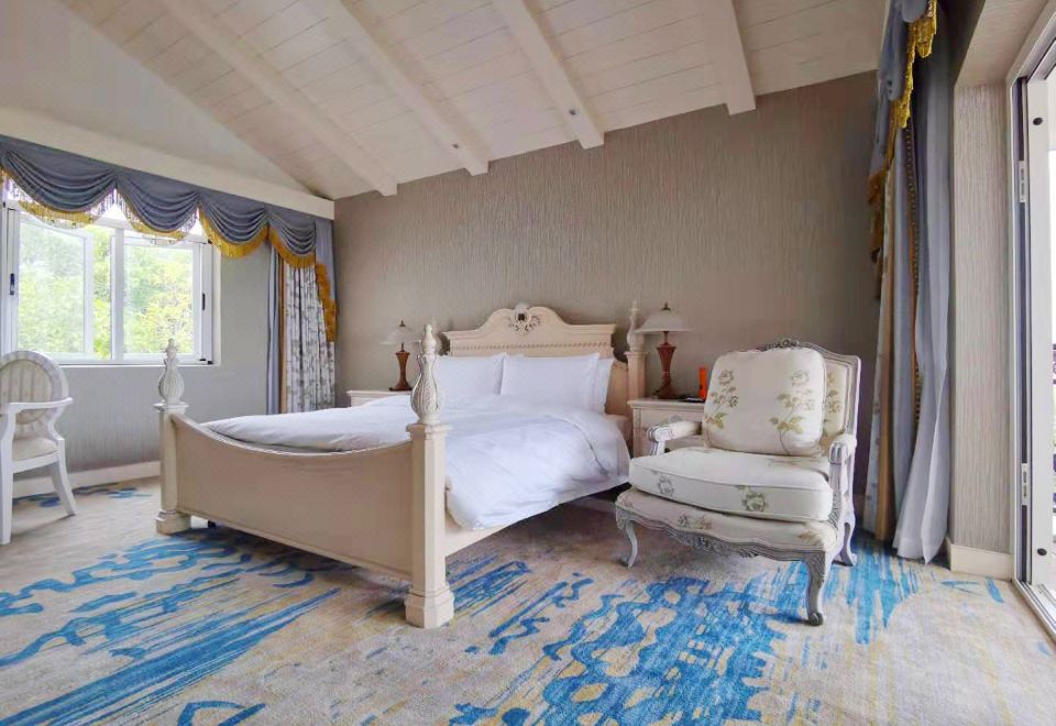 Asia Gulf HotelFrench-Style Presidential Villa