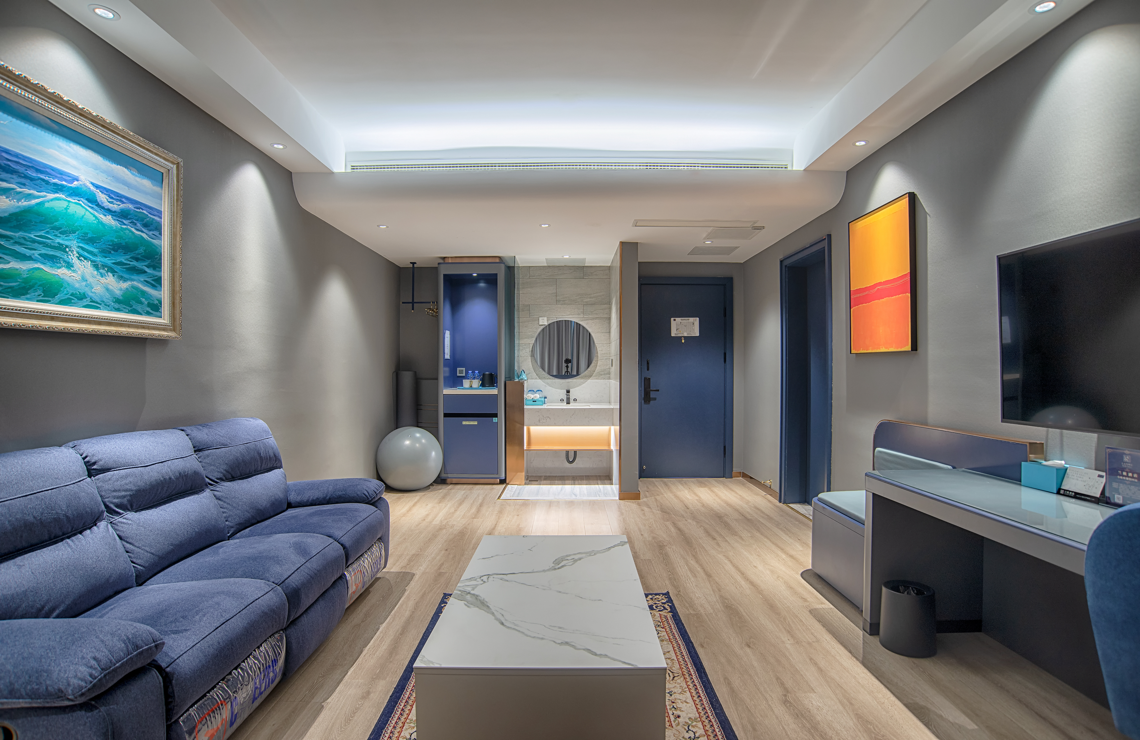 兰欧奢华套房-全屋智能语音控制+金可儿床垫+小冰箱