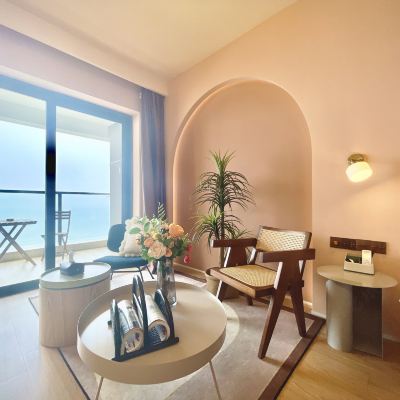 高奢一線海景大床房 惠州花季度假公寓（華潤小徑灣店）優惠