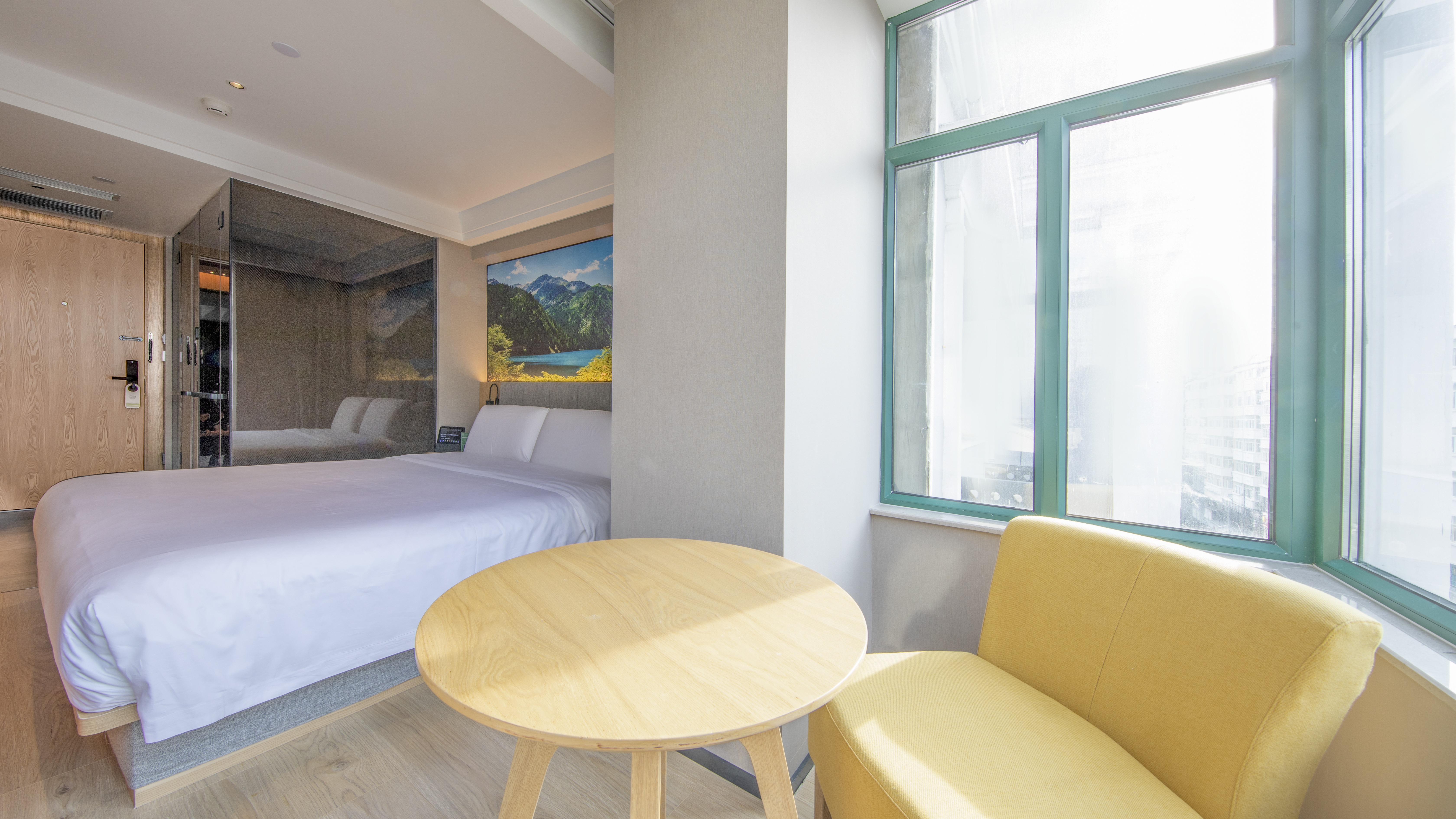 舒适大床房（全屋智能+加湿器+独立空调+独立冰箱）