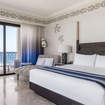One Bedroom Oceanfront Governor Suite