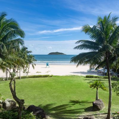臨海8居泳池別墅∣私人泳池+2200㎡大草坪+麻將室 海南石梅灣艾美度假飯店優惠
