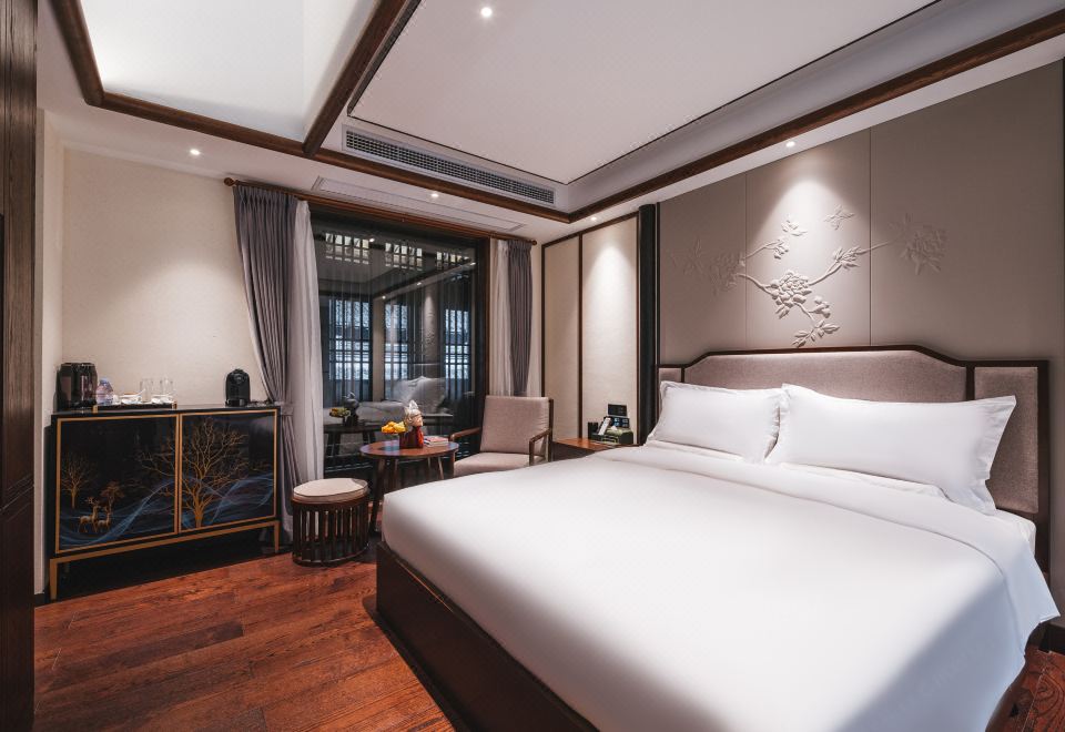 三元智能行政大床房（全屋智能+豪华浴缸）