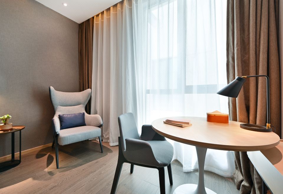 行政雙床房（超大空間+手機智能投屏）