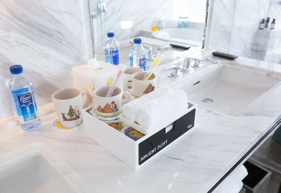 Park Hyatt HangzhouEgyptian Theme Family Deluxe Room