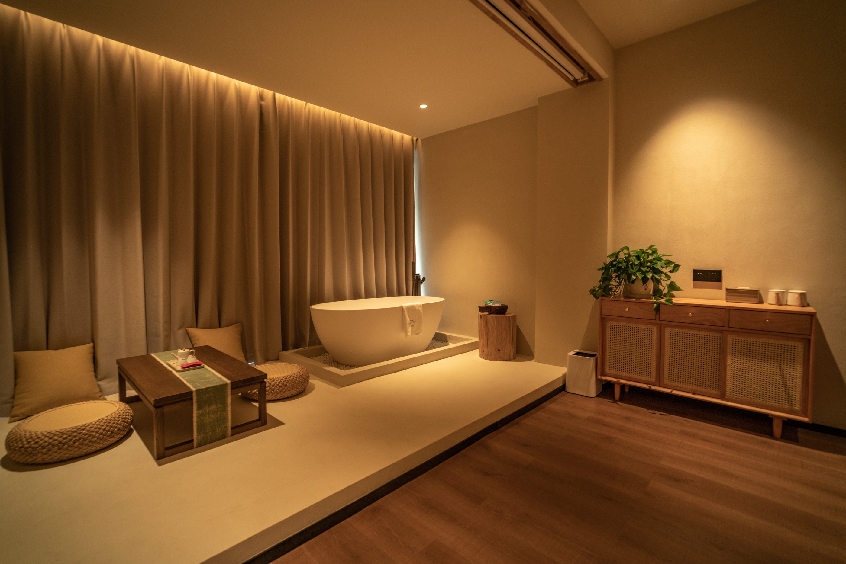 白露·观景浴缸大床房