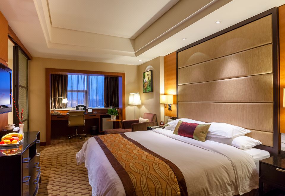 Celebrity Ruicheng HotelExecutive Queen Room