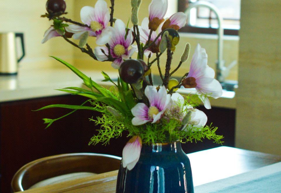 遐景六居庭院房