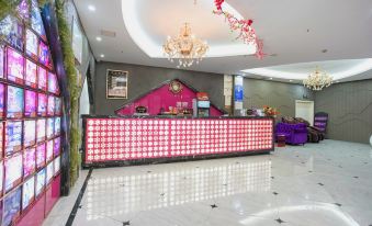 Jiafeng Fashion Hotel (Yichang Wanda Plaza Starlight World)