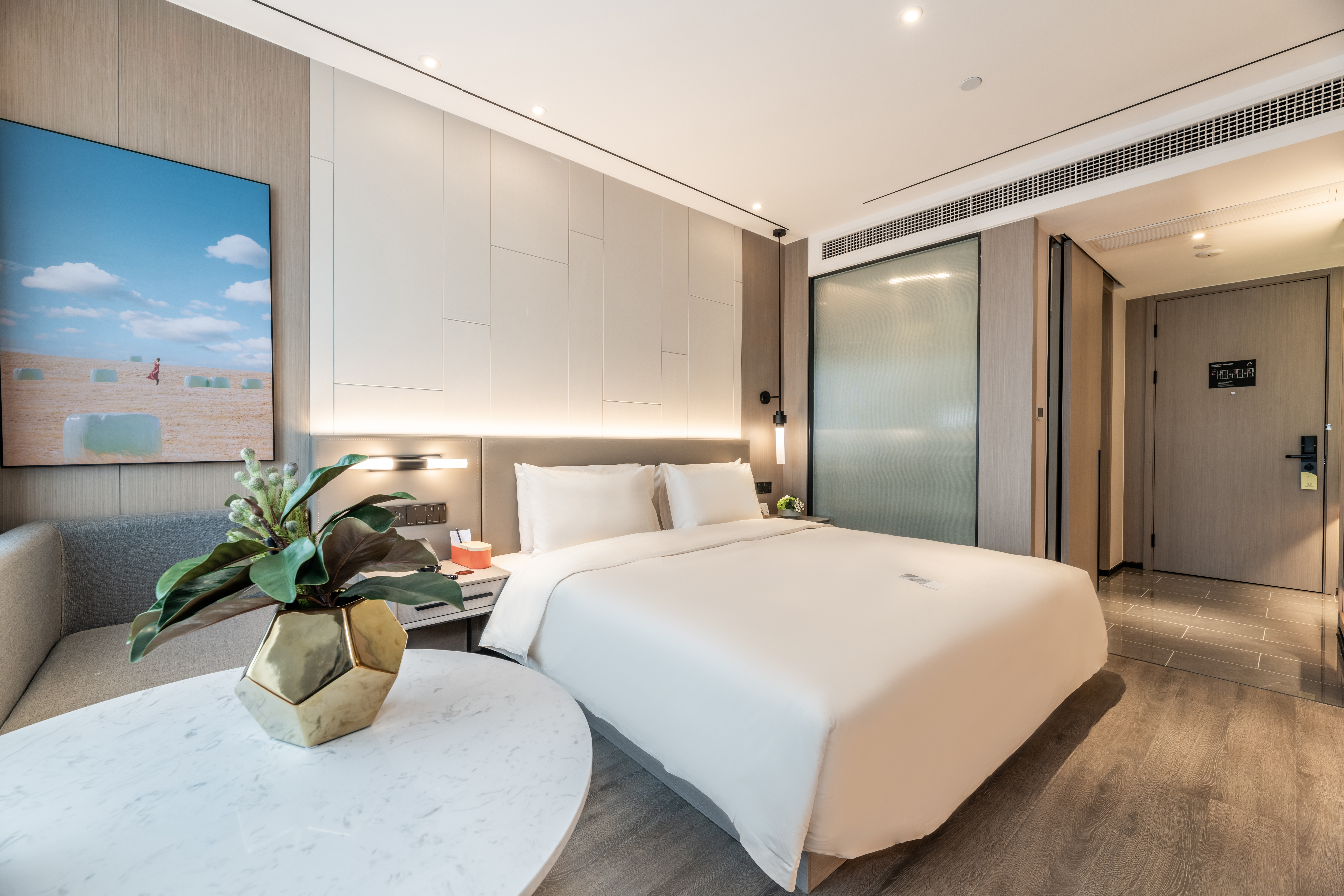 几木大床房（投屏电视+小冰箱+深睡枕+顶喷花洒）