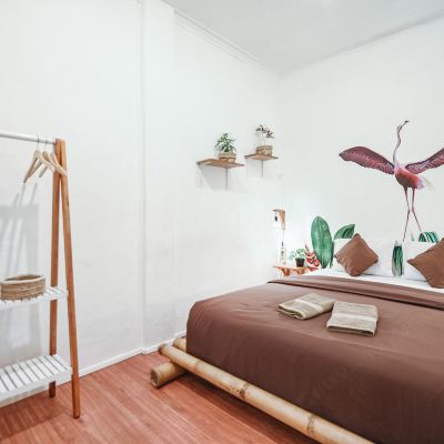Budget Room AC and Shared Bathroom Snooze Promo Code