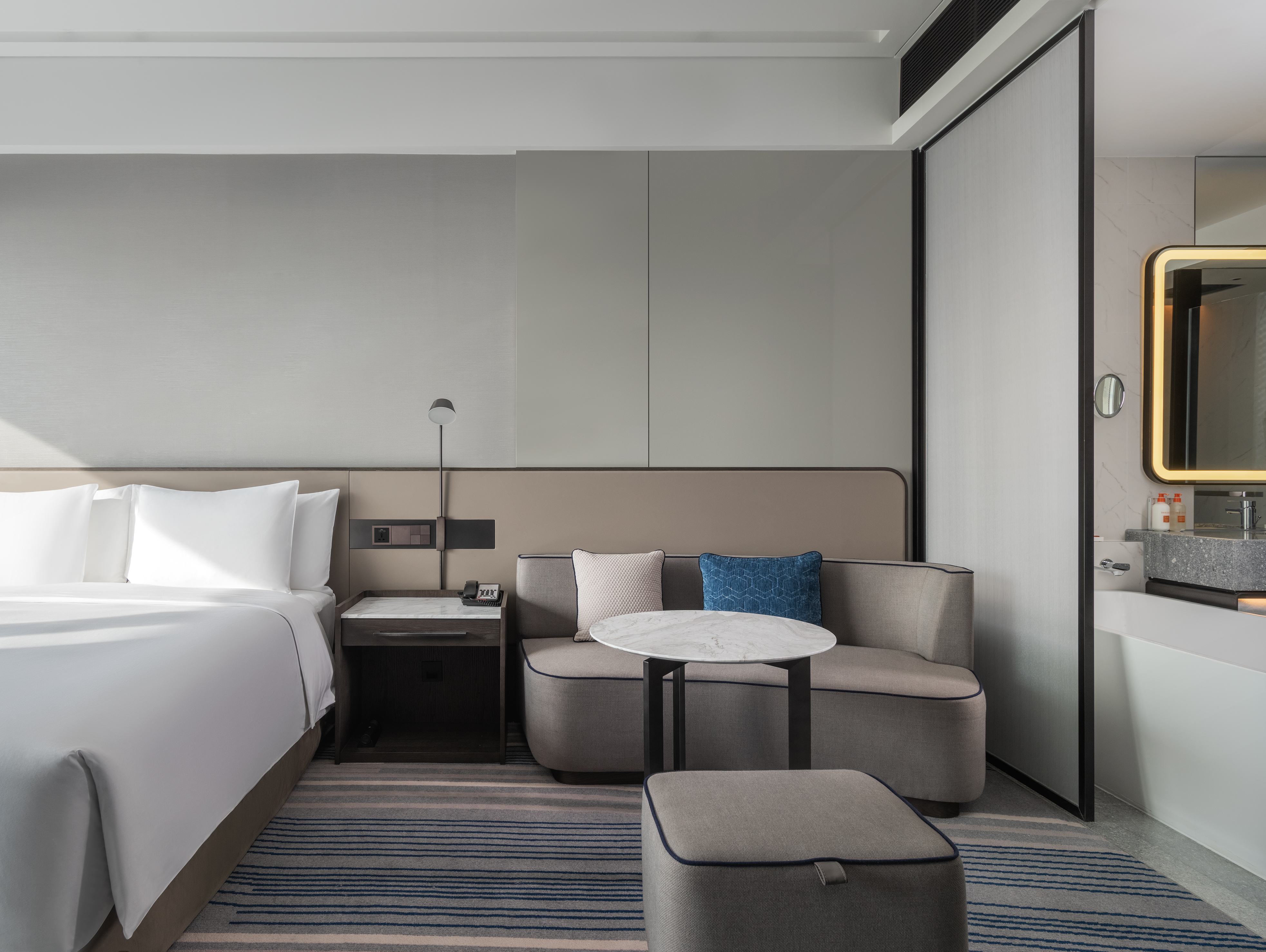 高级海景大床房