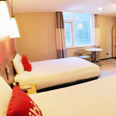 雙床房 宜必思飯店（西安鐘樓東大街店）優惠