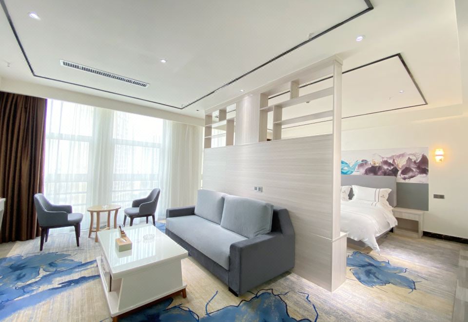 Smart Enjoyment Executive Suite With Smart Toilet