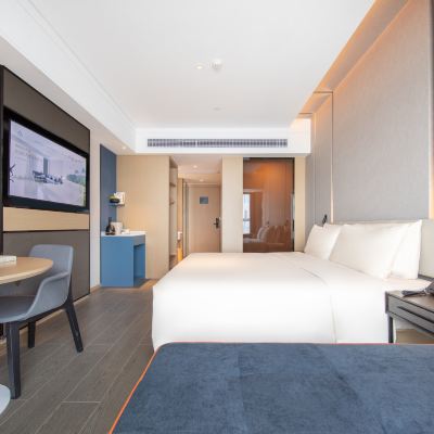 高級大床間（深睡體驗+祼棉床品+投屏電視） 中山小欖亞朵飯店優惠