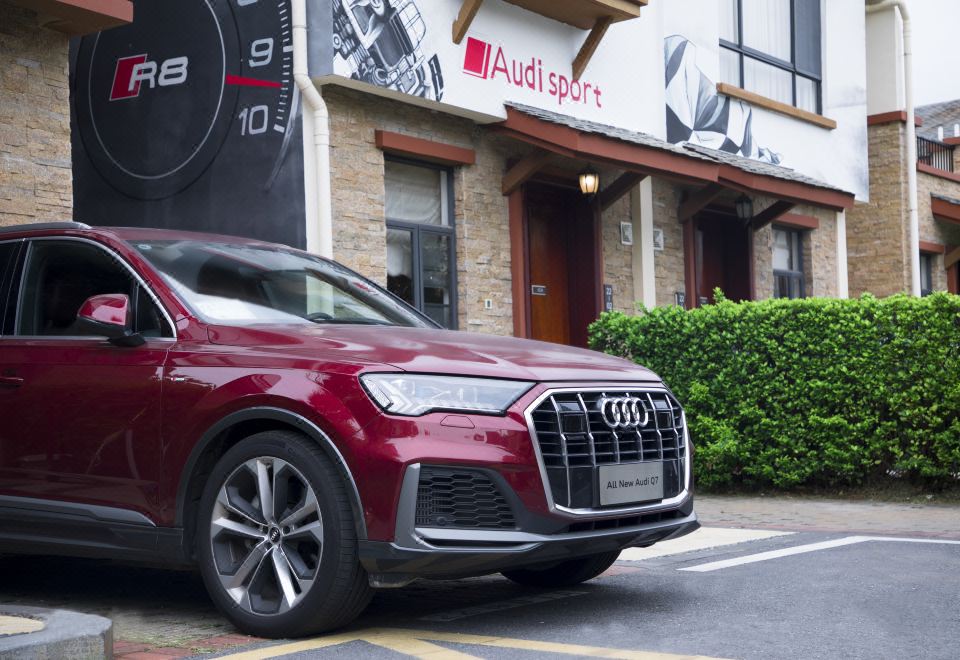 Baodun Lake Hushan Hot Spring ResortVenice Hot Spring Suite - Near Water (Soaking tub)