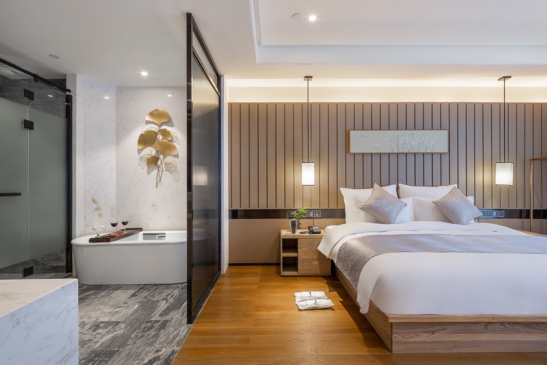 百草园-院落大床套房（泡泡浴缸+落地窗+高端洗护）