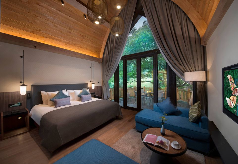 Hangzhou SENBO Nature Park and ResortRomantic Manor Four-Bedroom Villa