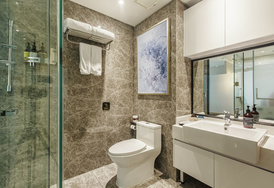 轻奢宽景舒适双床房（宽床+全景落地窗）