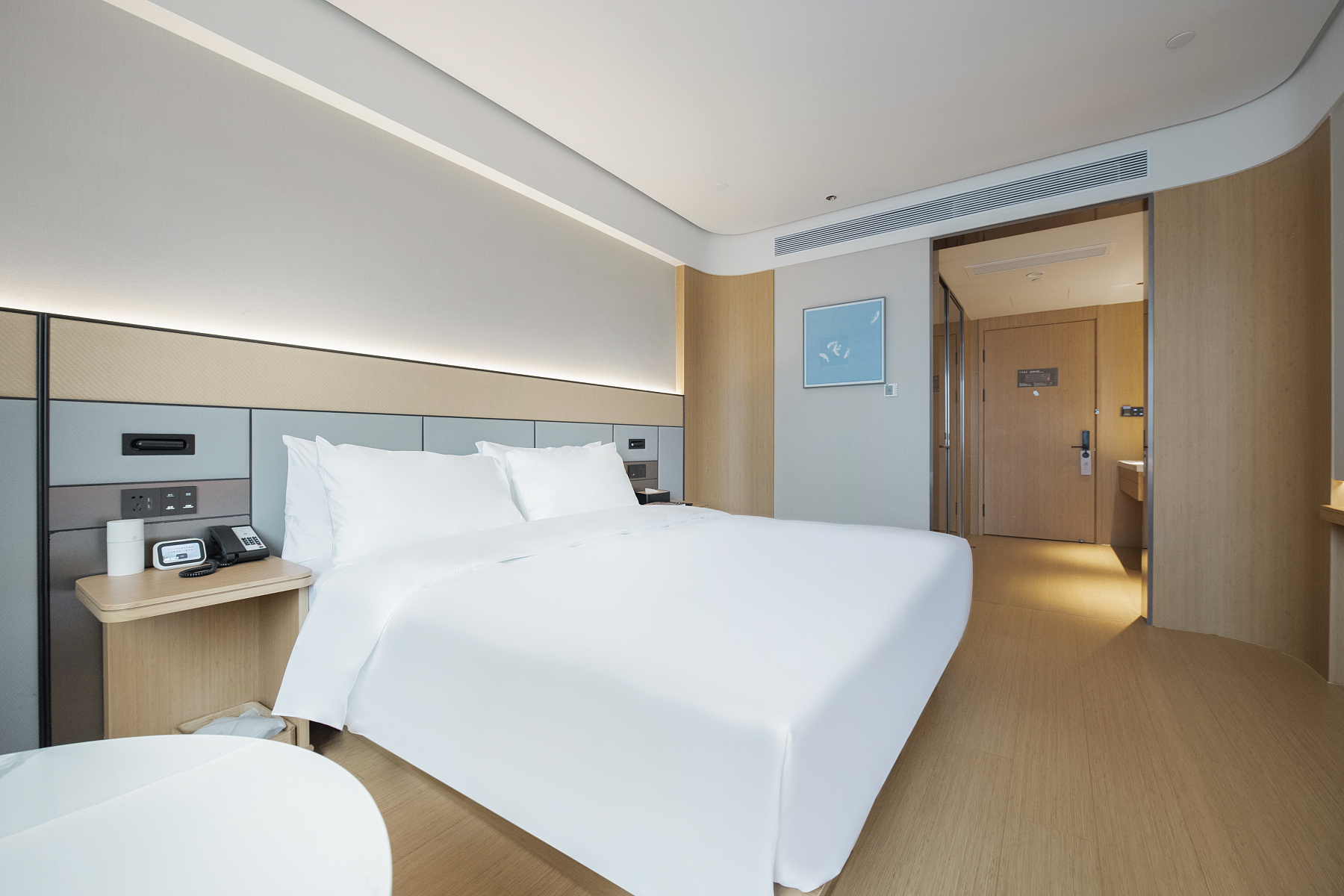 大床房[小冰箱+65寸智能電視可投屏]