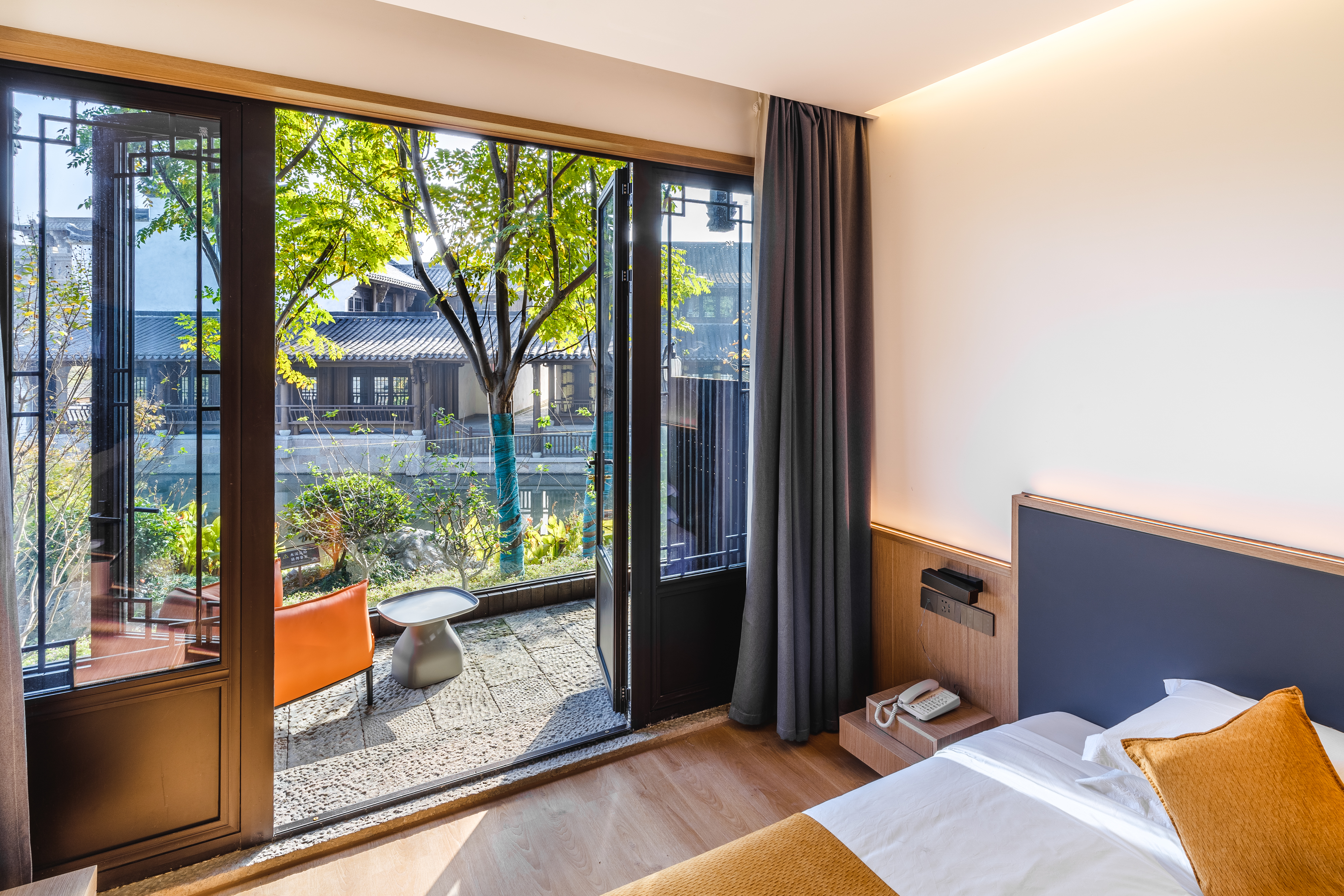 河景庭院恒温私汤双床房