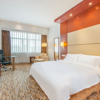 豪華大床房 杭州蕭山眾安假日飯店優惠