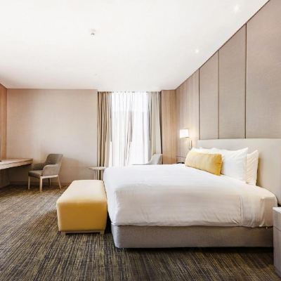 Grand Executive Room