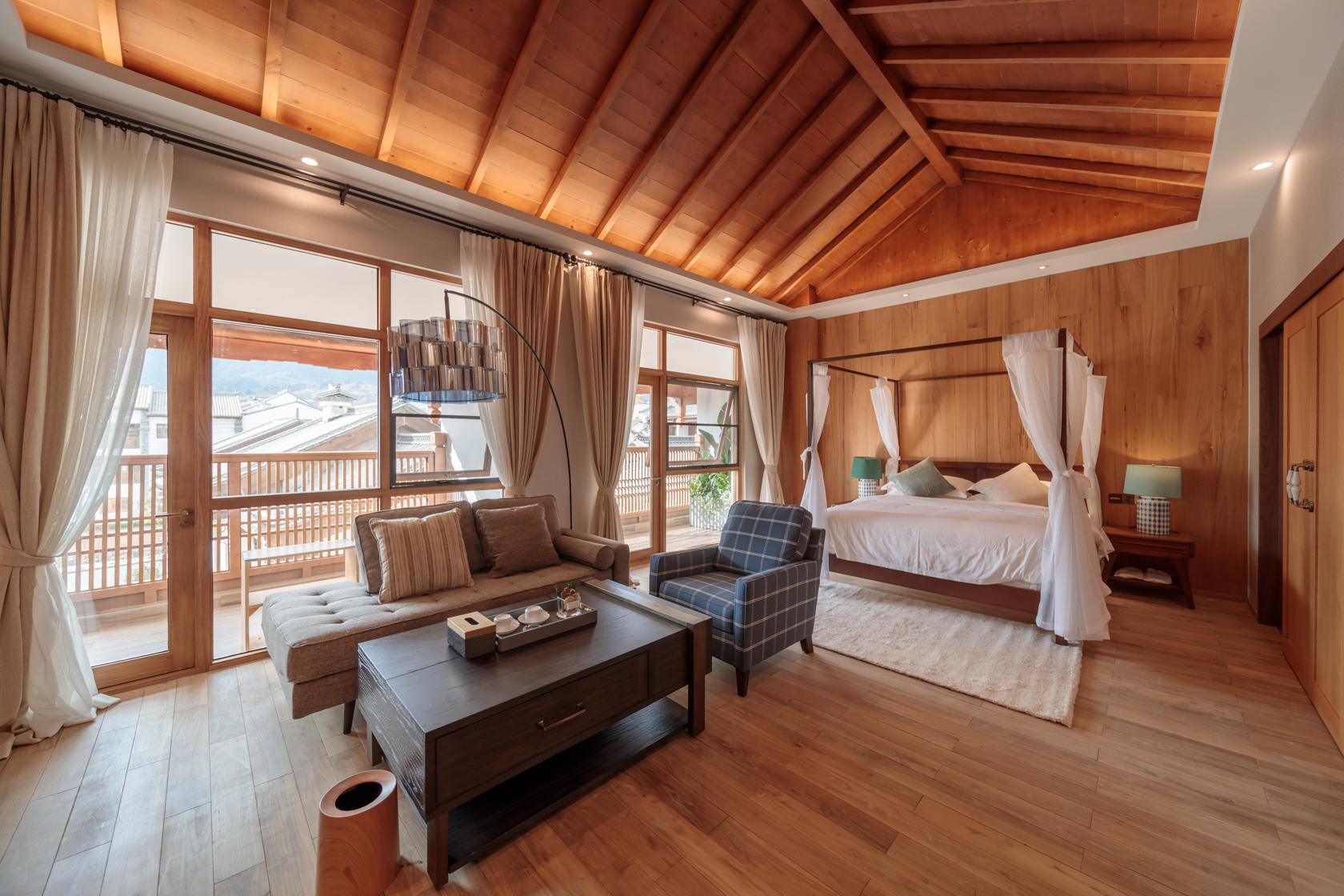 剪秋豪华大床房