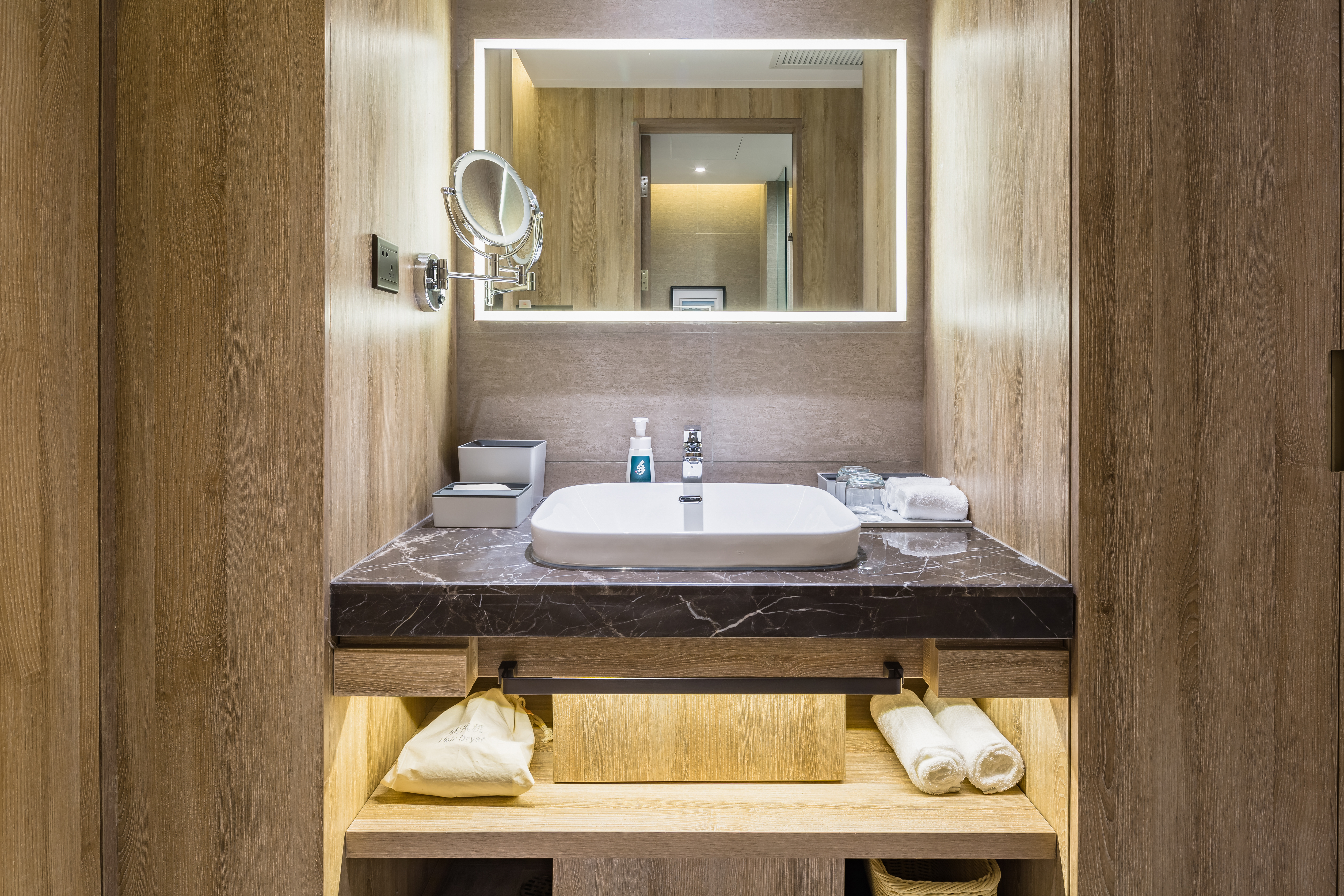 行政大床房（小冰箱+南向）