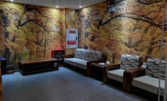 Yue Color Forest Theme Hotel