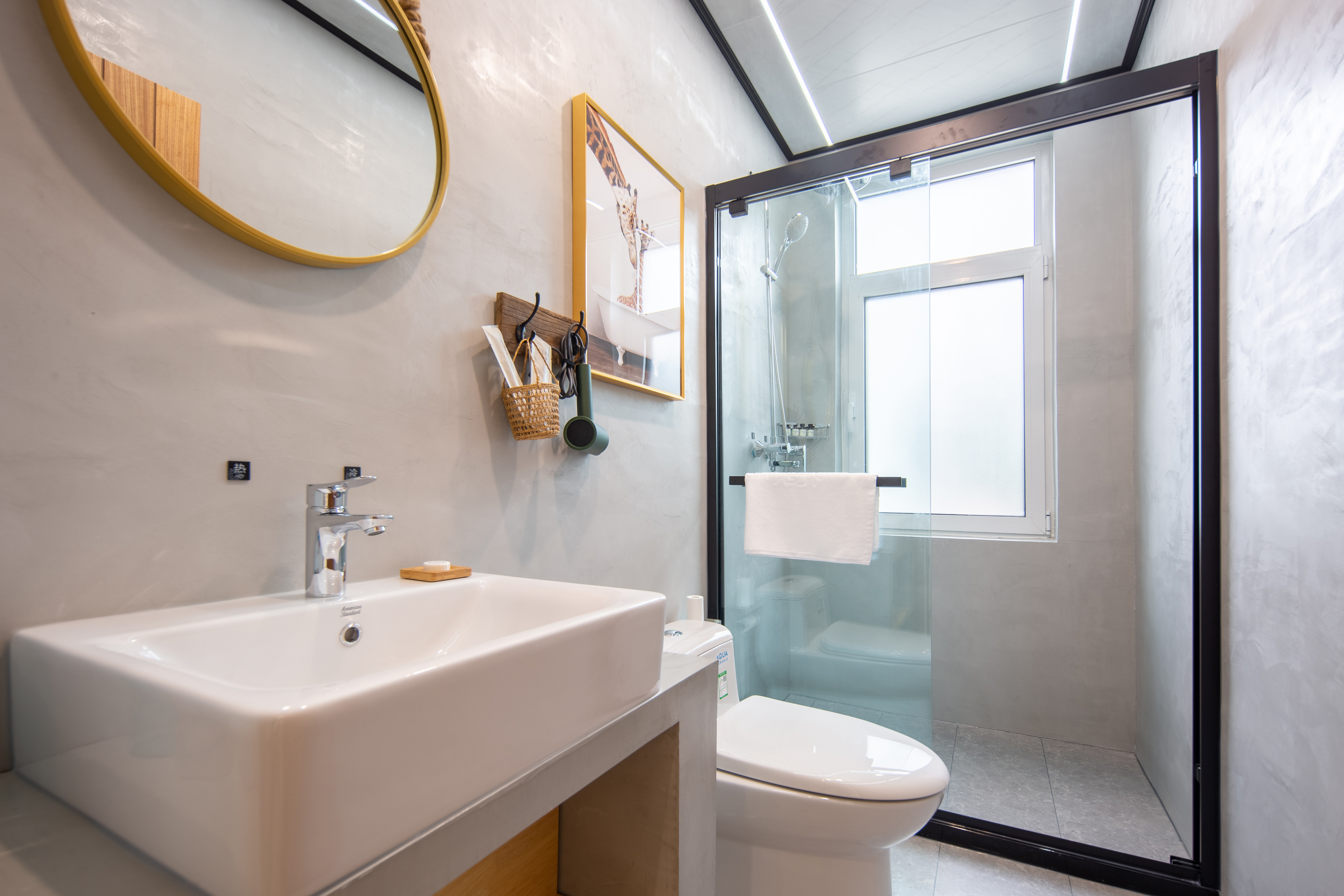 晚照·温馨大通铺·山景