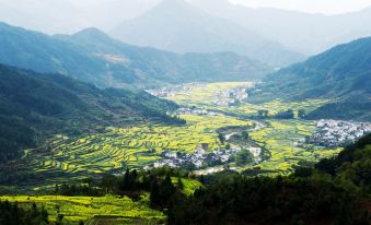 Great Wall Hotel (Wuyuan High-speed Railway Station)