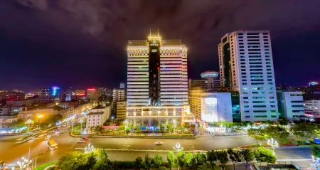 Kunming Green Lake View Hotel