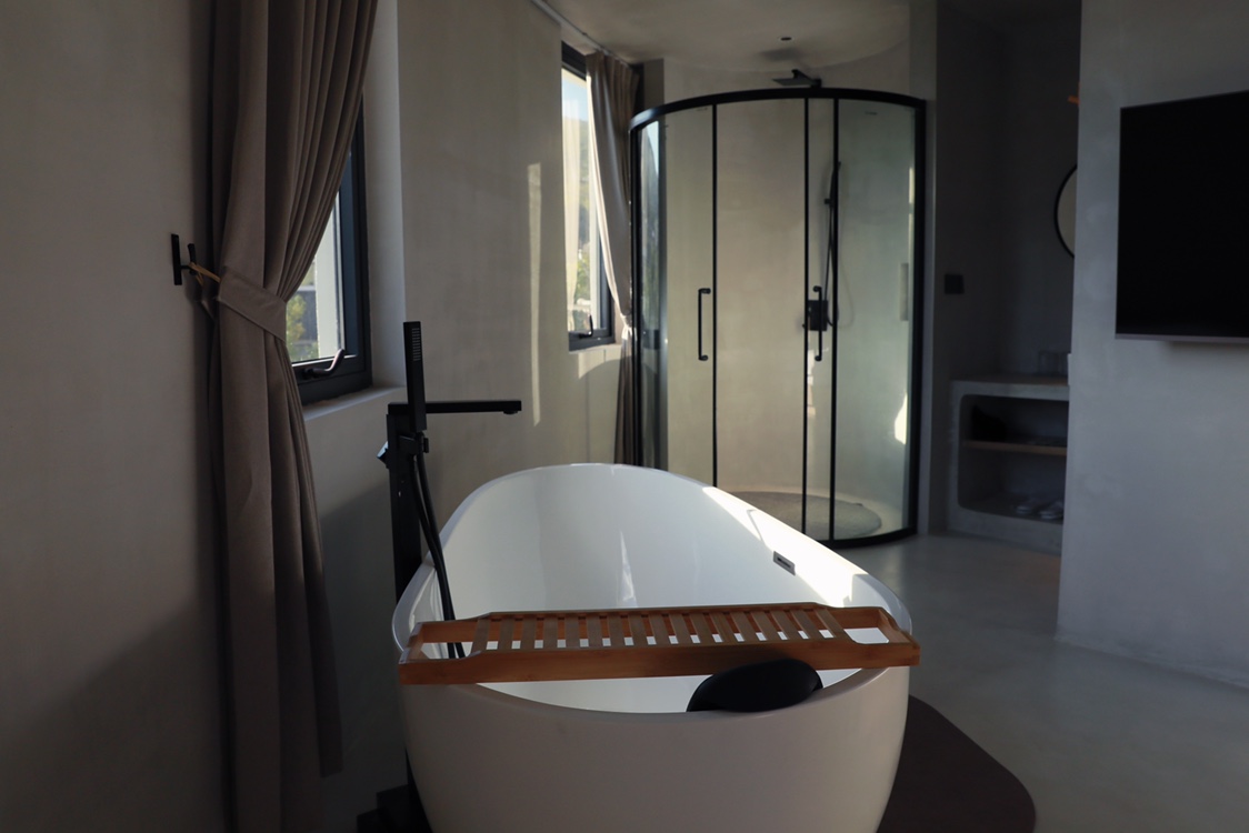 沐晨小童浴缸套房