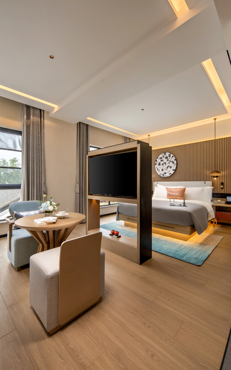 水乡月色·观景大床房（落地窗+180度翻转电视柜）