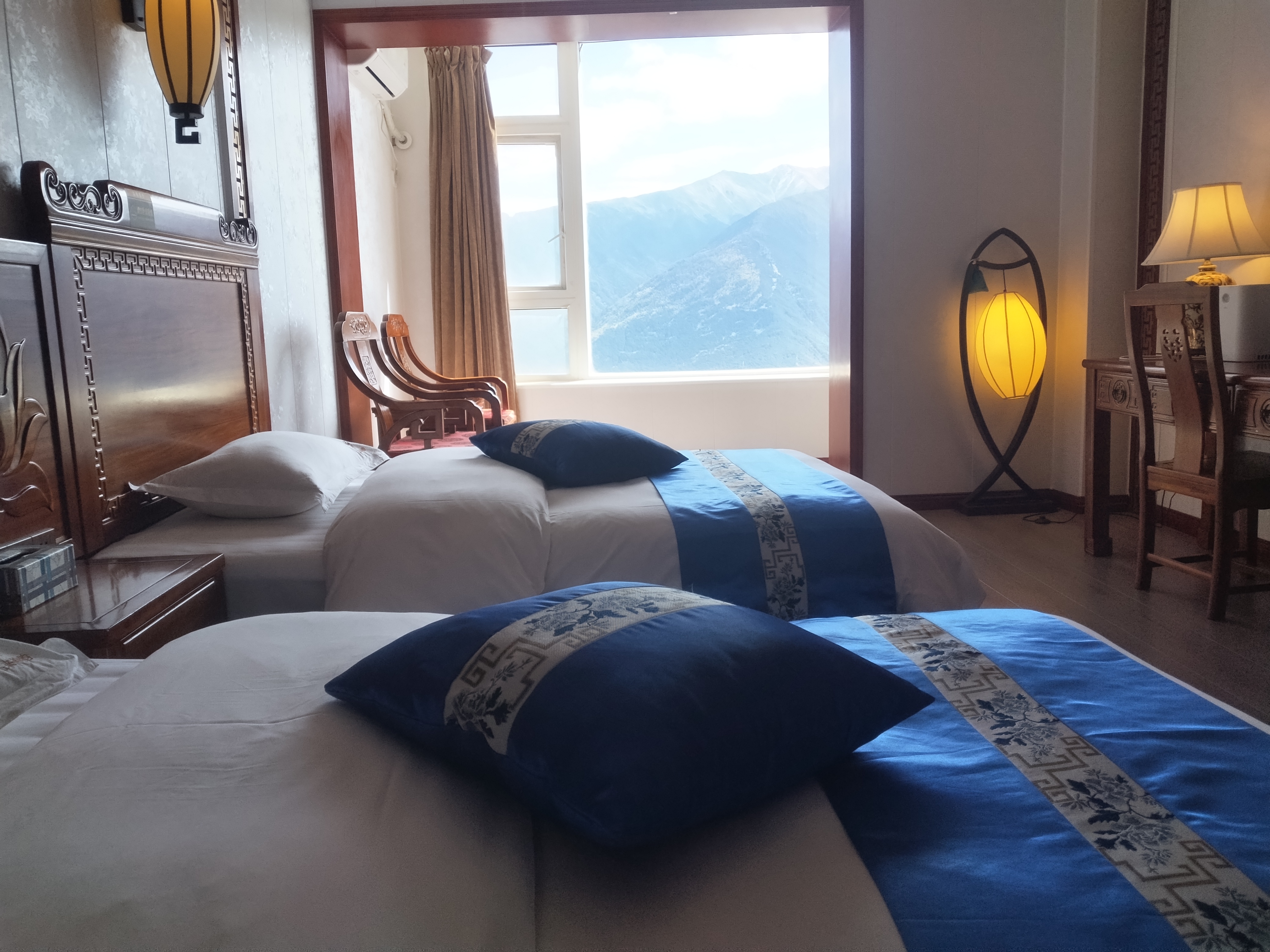 神韵雪山景高级双人房（空调+供氧）