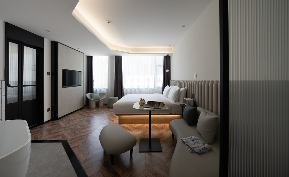 Presents樂享當下浴缸套房-馬歇爾音響+戴森吹風機