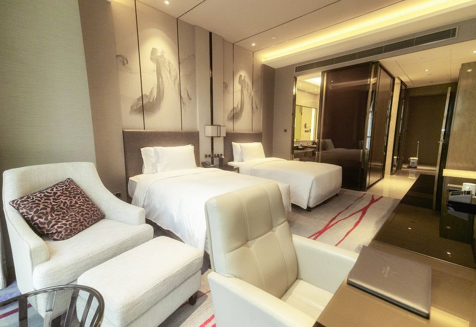 行政豪华双床房（超大浴缸+高端品牌床垫+智能马桶）