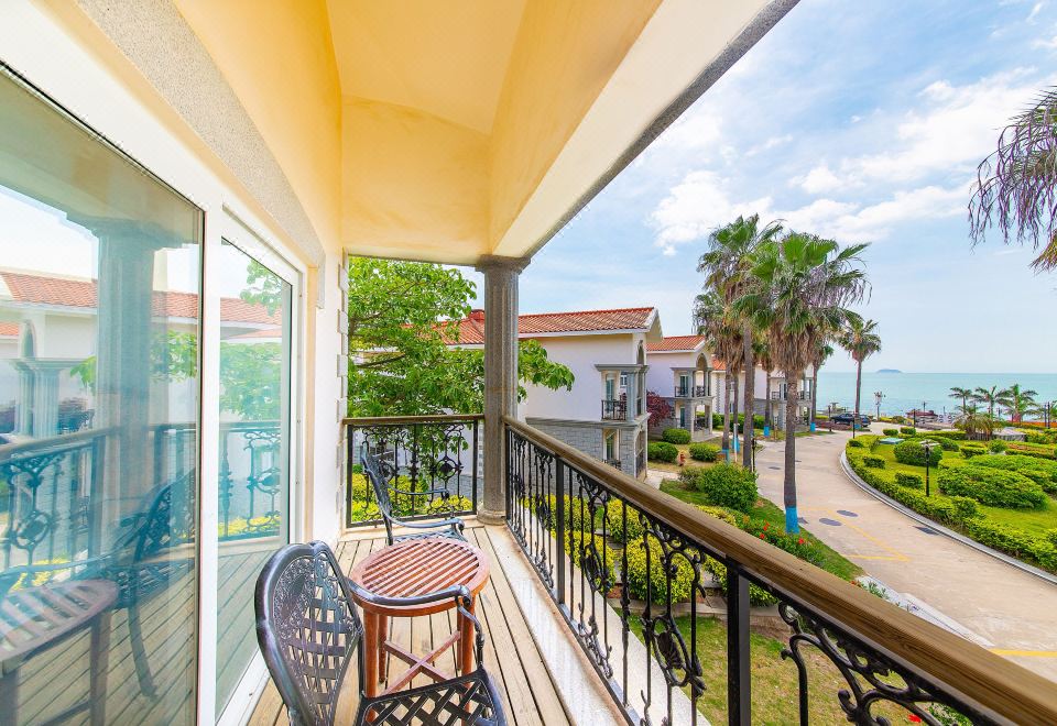 别墅海景大床房