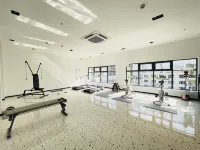 Hope Hotel (Hezhou Lingfeng Plaza Colorful Global City Branch)