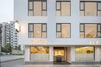 Wind Whisper・Designer Resort Inn のホテル