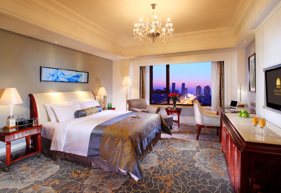 Courtyard by Marriott Shanghai FengxianFrench-Style Deluxe Executive Room (Double Bed)