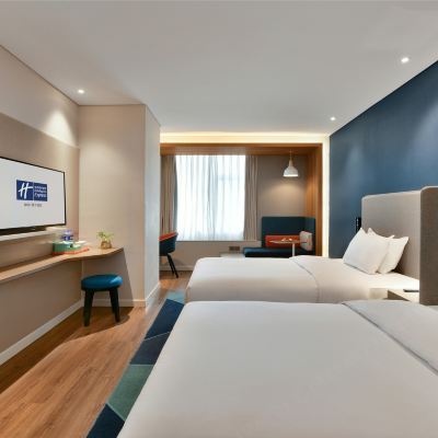 高級雙床房（高空夜景，柔軟親膚床品） 成都北站智選假日飯店（金牛萬達廣場店）優惠