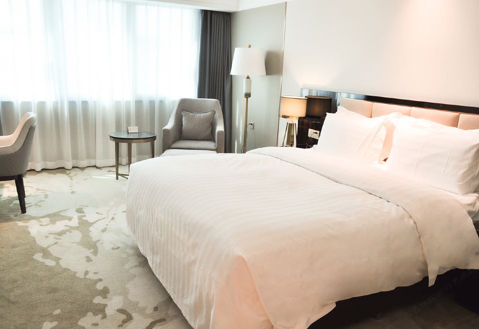 高級商務大床間