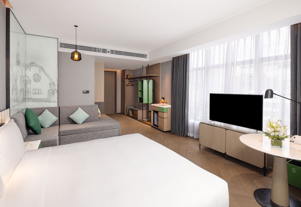 Holiday Inn & Suites Qingdao JinshuiPremium Room