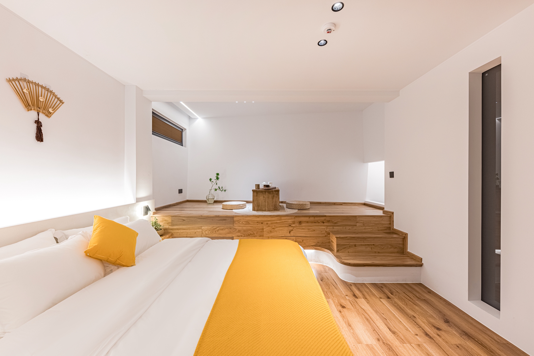 Floral Hotel·Xiapu Mid Mountain Lansu Hotel (Sansha Dongbi Store)陌野-山景大床房（榻榻米+茶具+智能马桶）