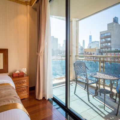 Deluxe King Room with Balcony