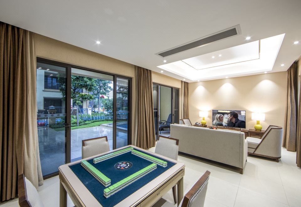 Yuetianxia Hot Spring HotelB-zone Hydrophilic Hot Spring Three Bedroom Villa