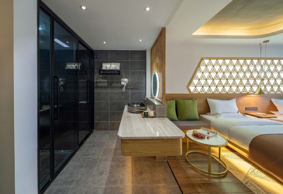 Tingfeng-Smart Lake-View Comfortable Sleep Twin Room