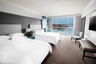 Niagara Falls Marriott on The Falls โรงแรมใน